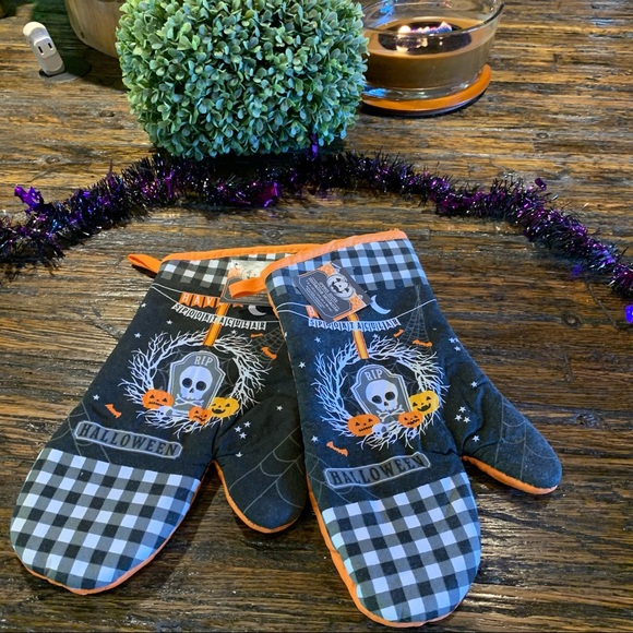 Halloween Kitchen Pot Pan Mitts Oven Spooky NWT - Picture 6 of 7